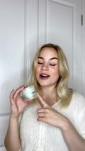 Cosmetics Video of Jenny for tommi skin