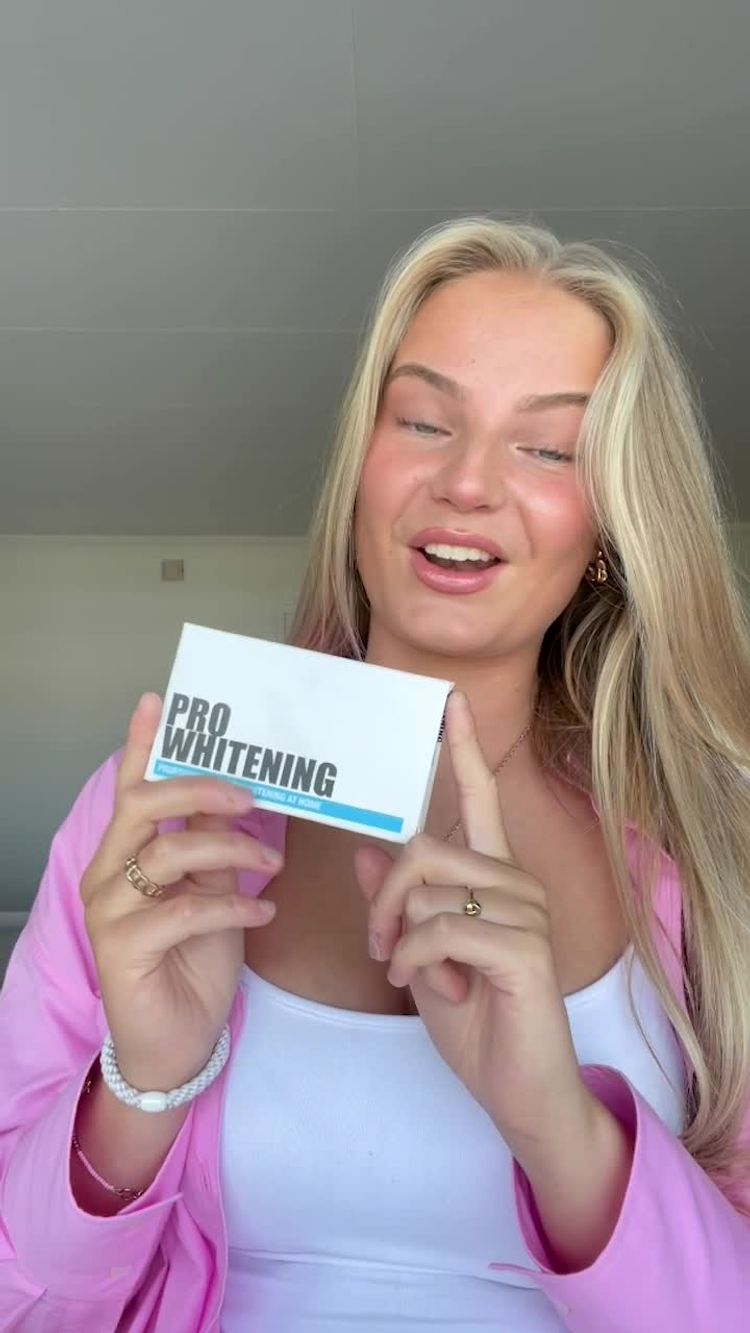 Cosmetics Video of Elisabeth for ProWhitening