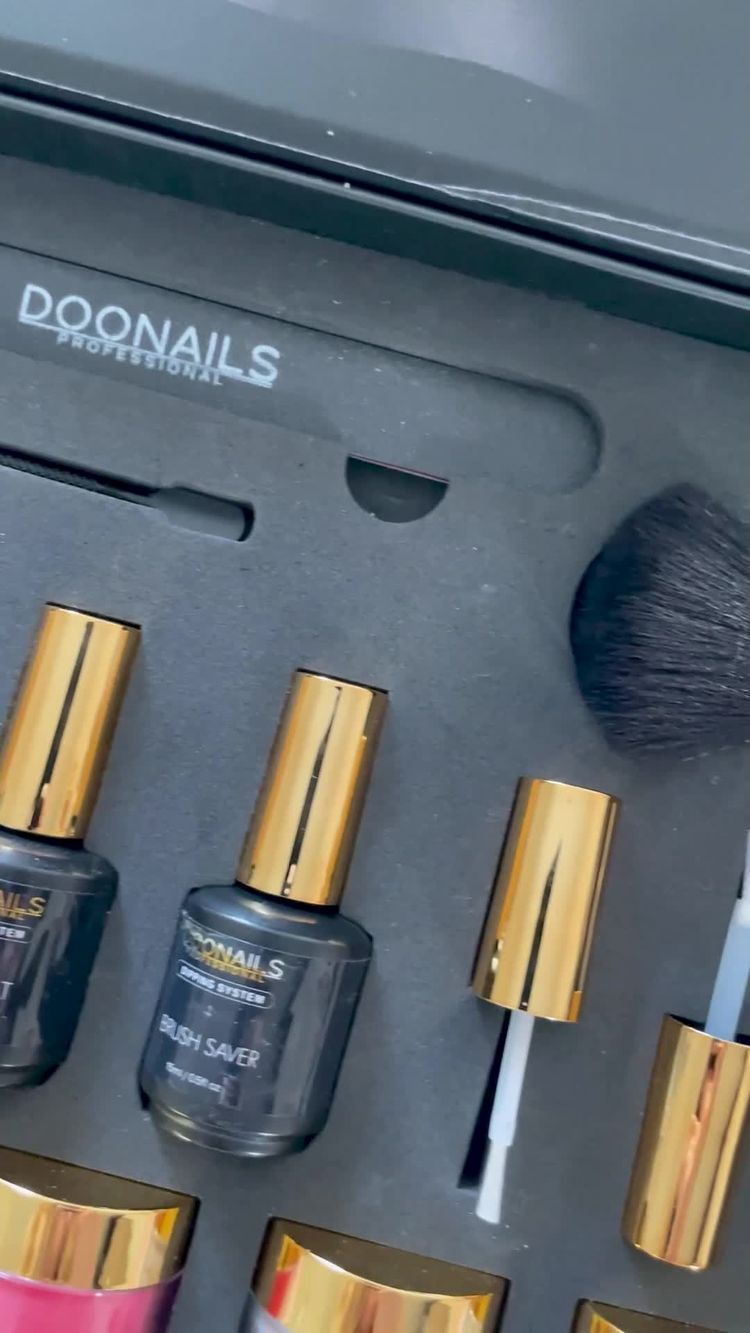Kosmetik Video von Nejra für DOONAILS