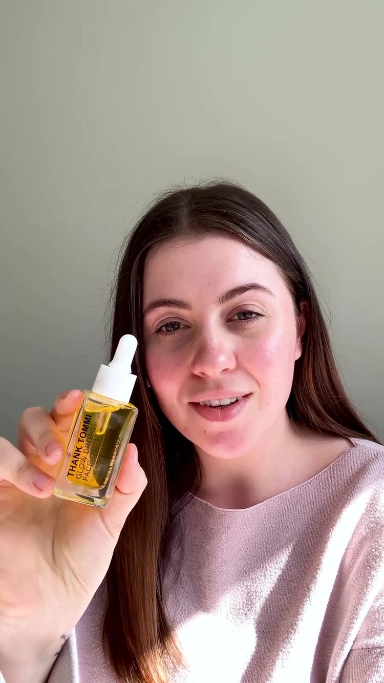 Cosmetics Video of Jess for tommi skin