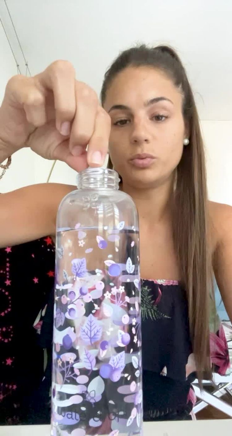 Forbrugsvarer Video af Hannah for Waterdrop