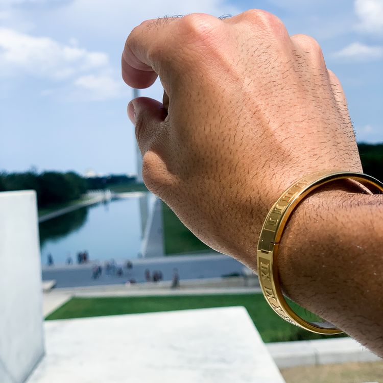 Accessories Photo of Alejandro  for Lavishly