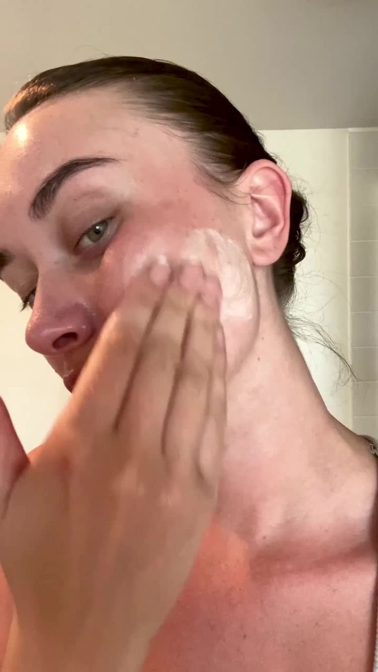 Kosmetik Video von Mai für tommi skin