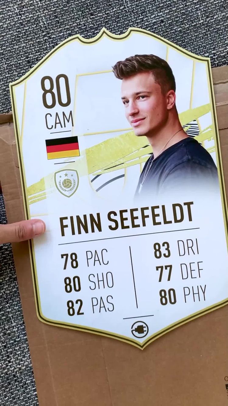 Accesorios Video of Finn for Cardsplug