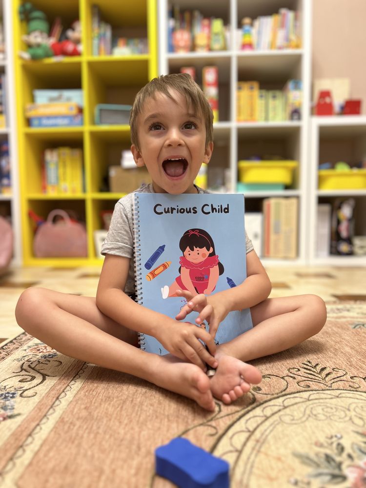 Familj Foto av Francesca för Kiddo World