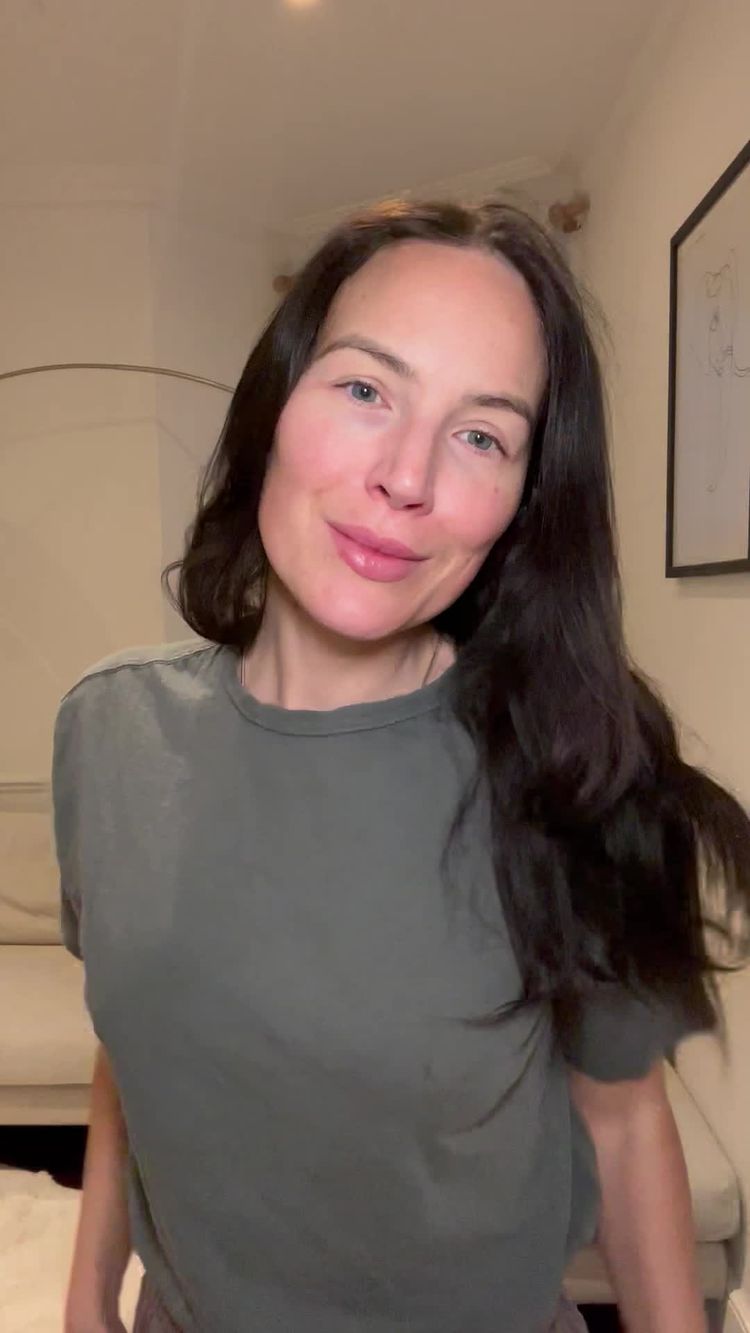 Skincare Video of Holly for Polarwise