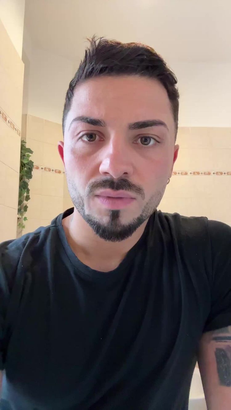 Bens de Consumo Vídeo de Francesco para Max Pro X MOHI