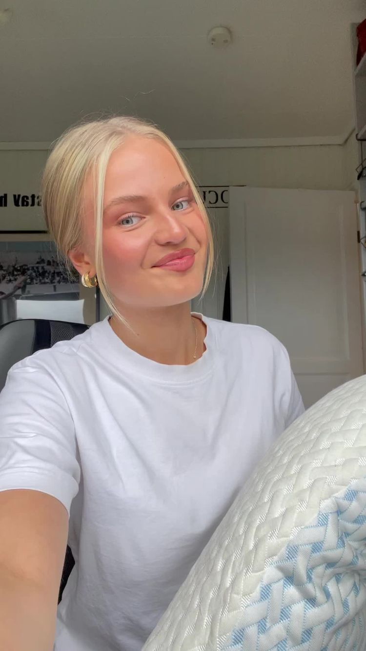 Hjem Video av Elisabeth for TheNap™ - The perfect pillow