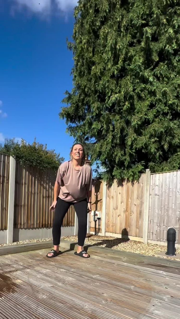 Video av Karlie