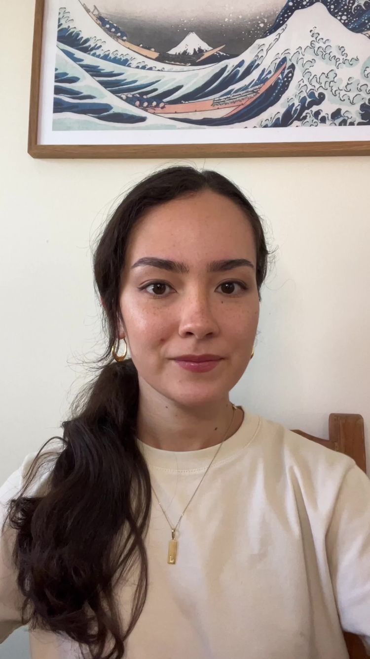 Apps & Digital Services Video of Julia for Influee