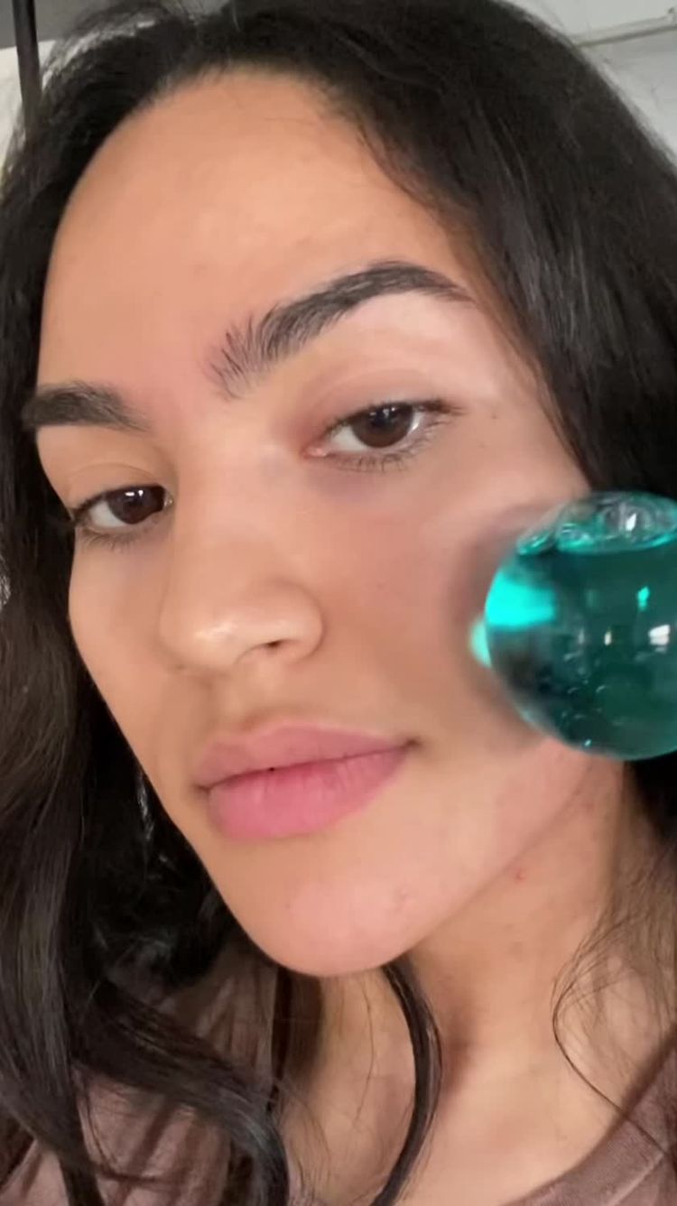 Skincare Video of Alejandra for Fraîcheur Paris