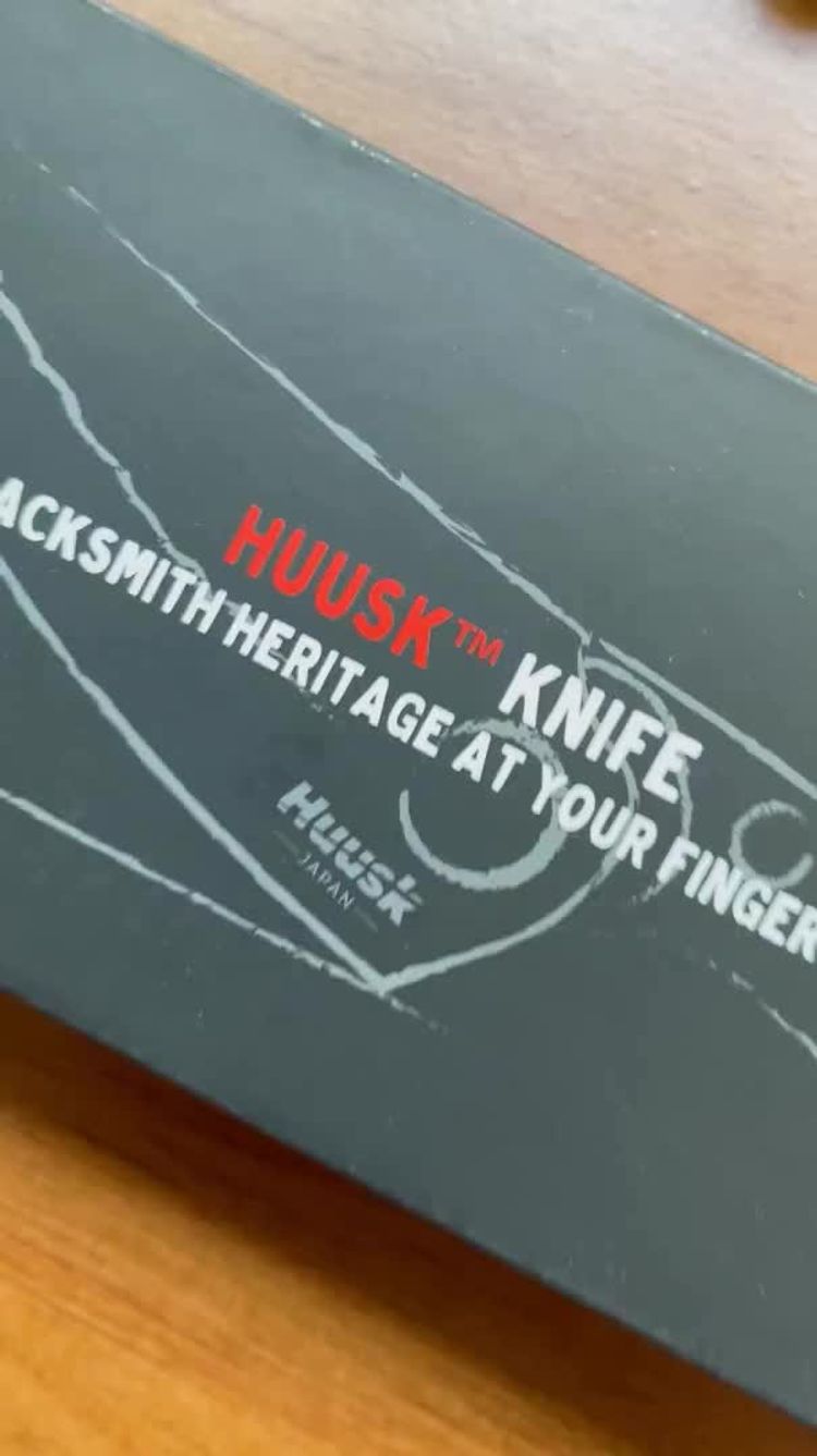 Accueil Vidéo de Courtney pour Huusk Knives