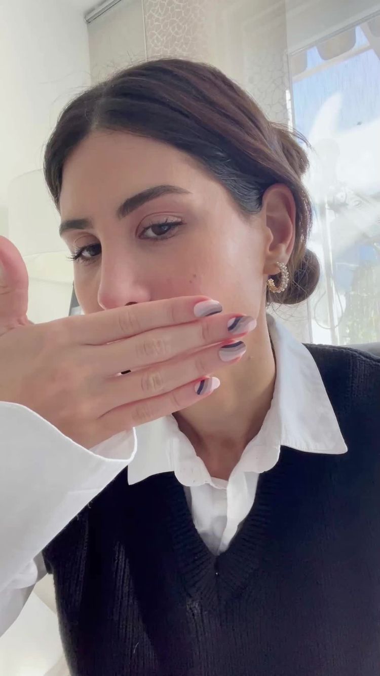 Cosmetici Video di Ceren per Loa Nails