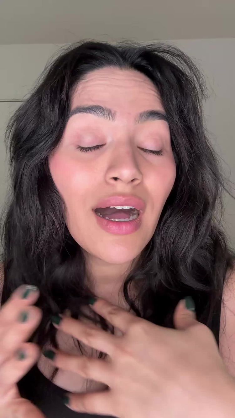 Apps & Digital Services Video of Alejandra for Preply