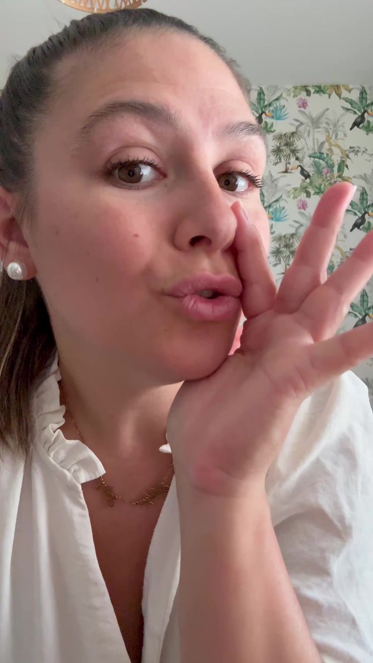 Video av Aurore