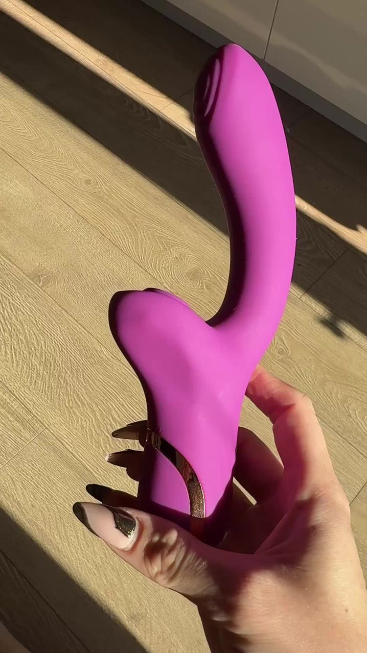 Accessories Video of Mikaela  for Loveblanket