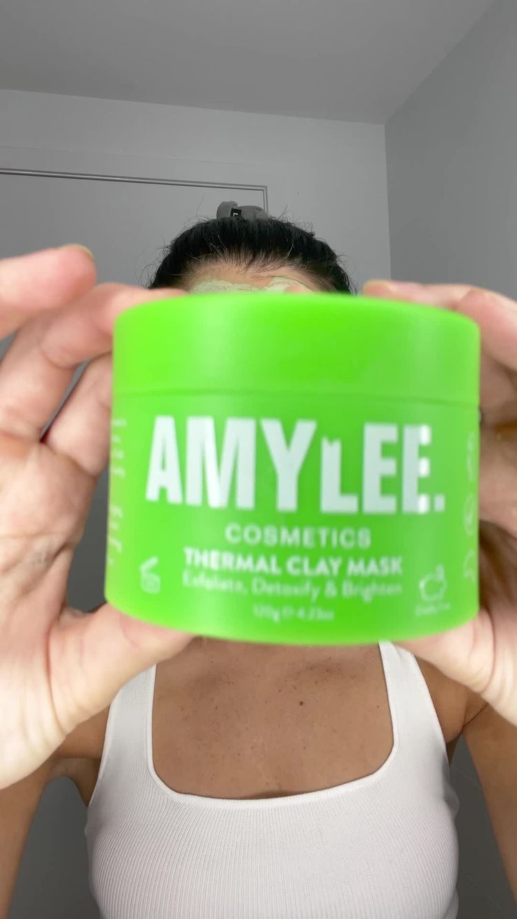 Cosmetici Video di Emily per Amylee Cosmetics
