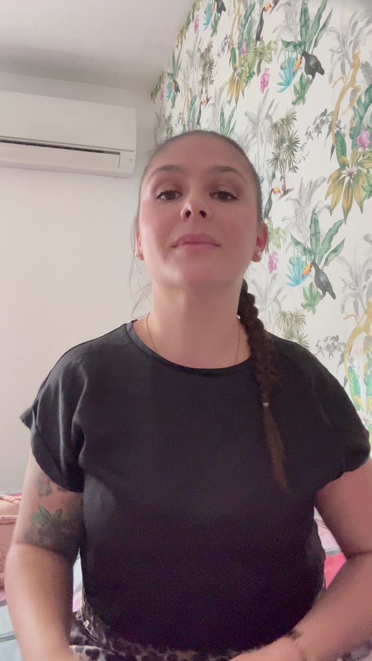 Healthy Video of Aurore for Wellnee