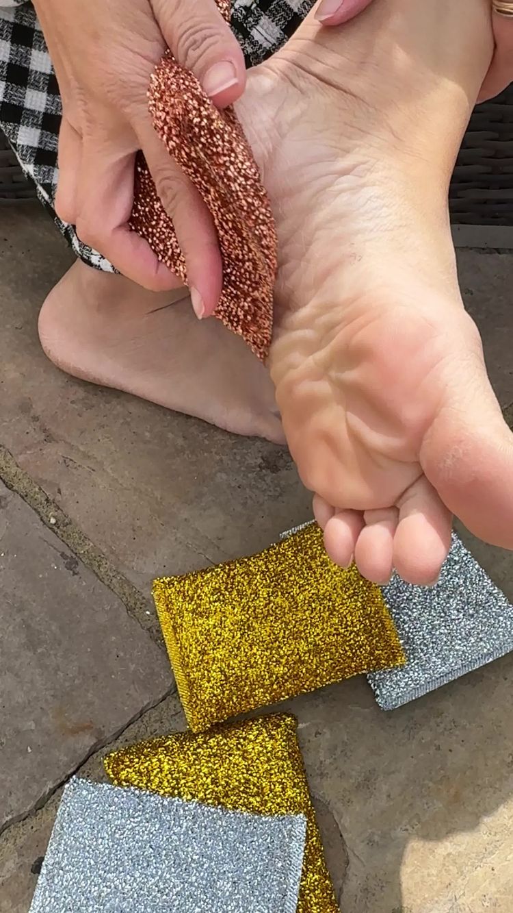 Healthy Video of Irish for Bandoo Detox Foot Pads