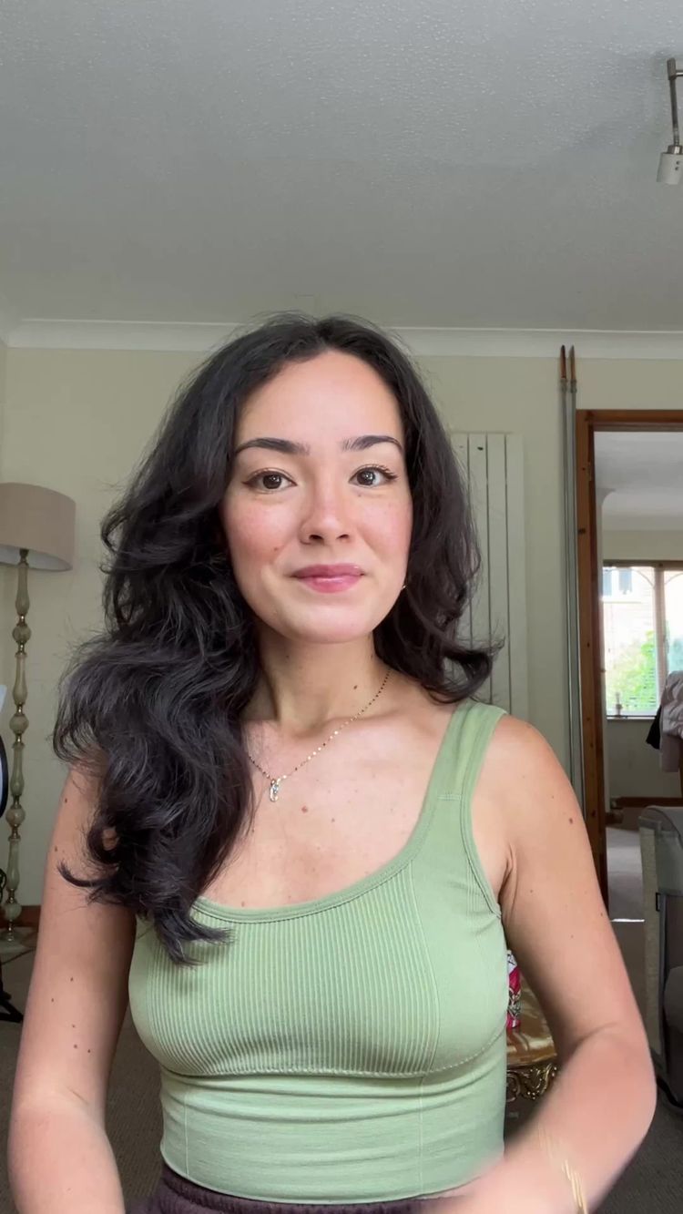 Apps & Digital Services Video of Julia for Lasta App