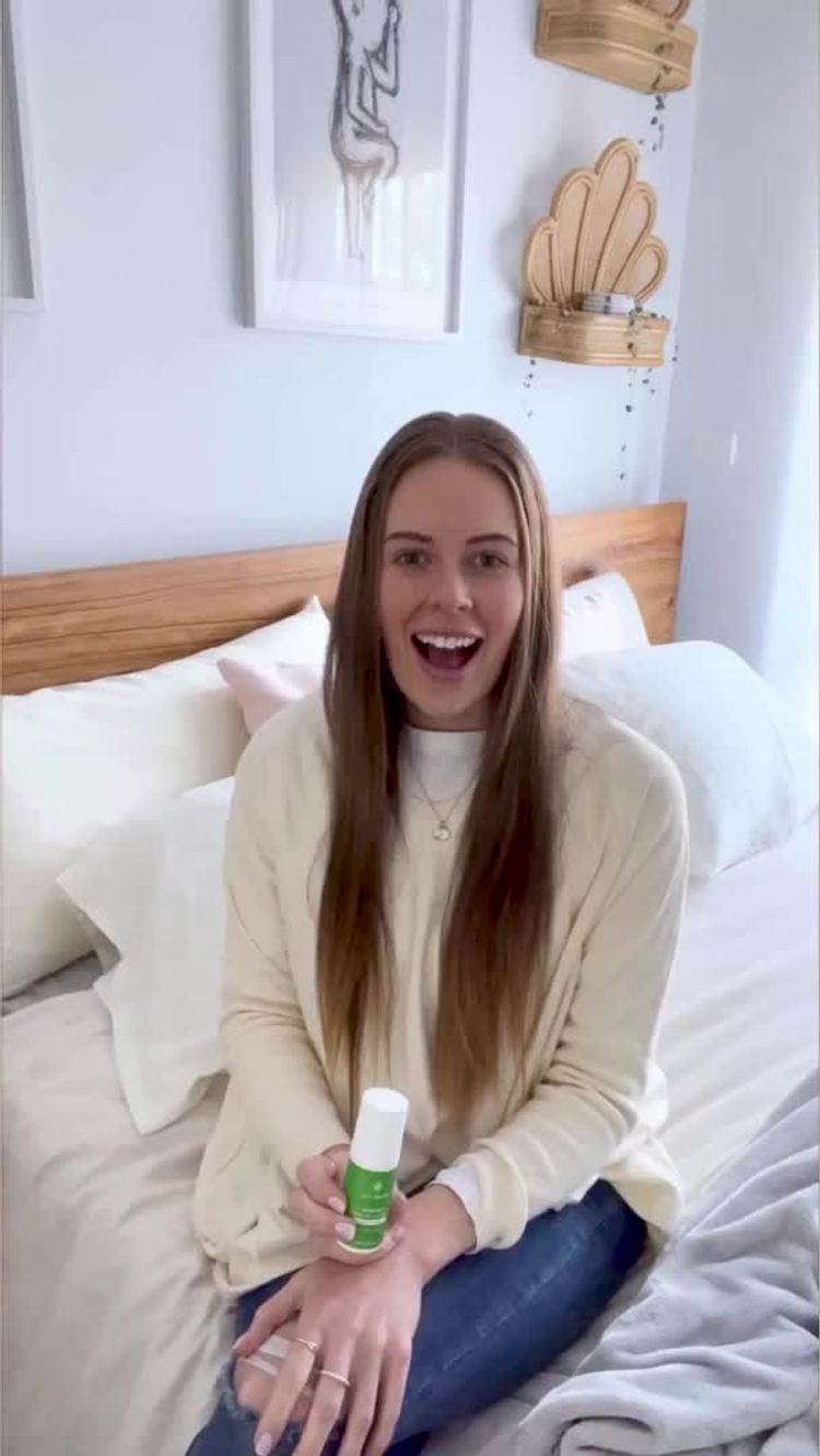 Kosmetik Video af Caitlin for Zea