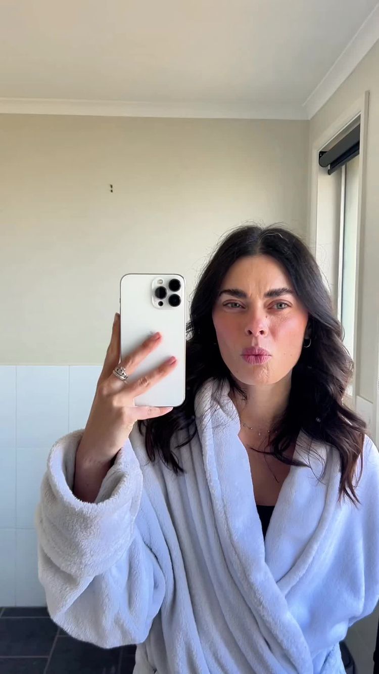Soin de la Peau Vidéo de Rylie pour Lumilisse