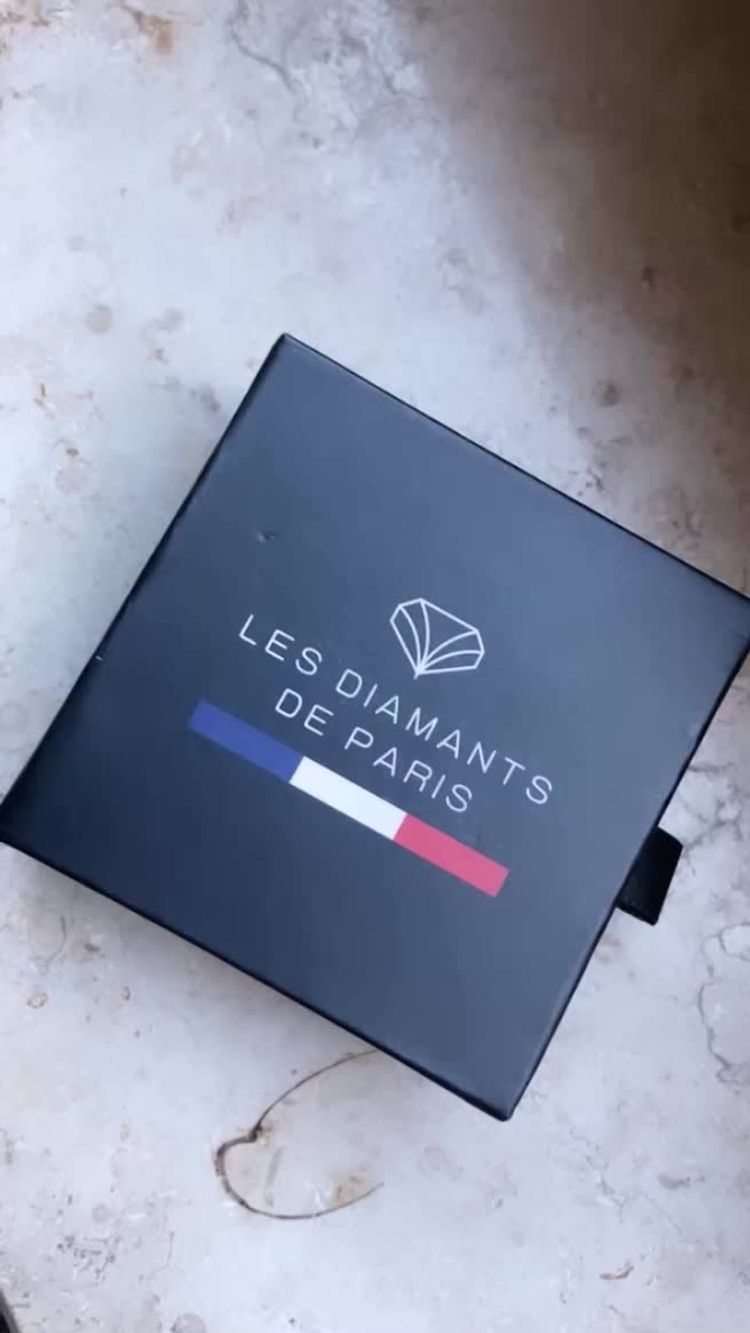 Accessories Video of Melissa for Les Diamants de Paris