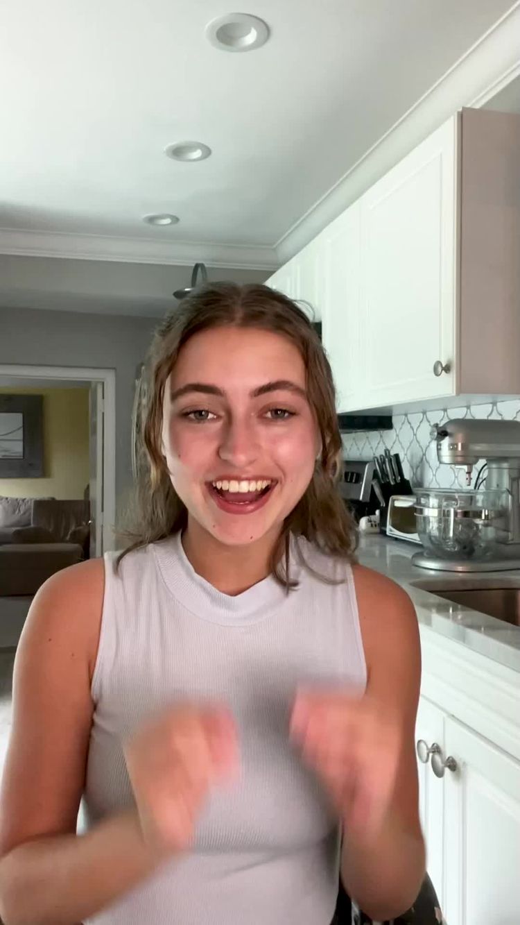 Alimentation et Boissons Vidéo de Emily pour NuGo Nutrition