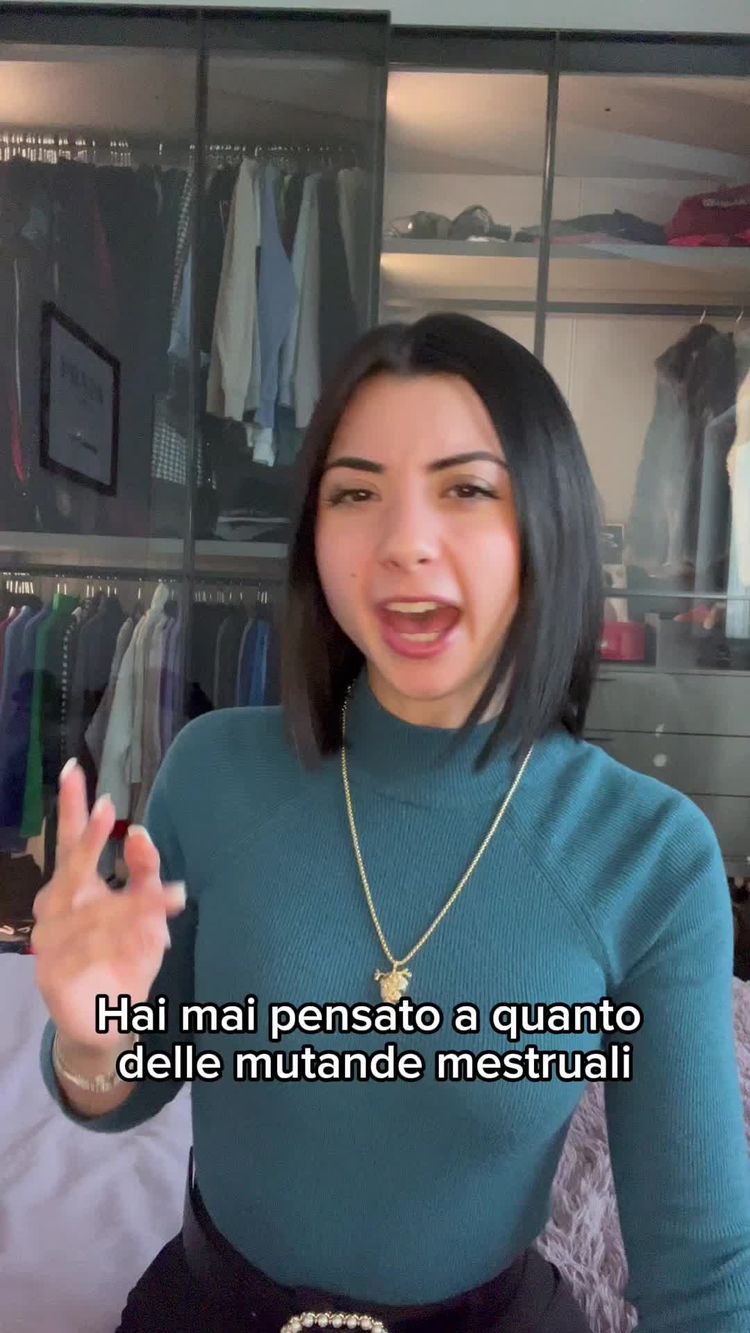 Moda Video di Giulia  per Sisters Republic