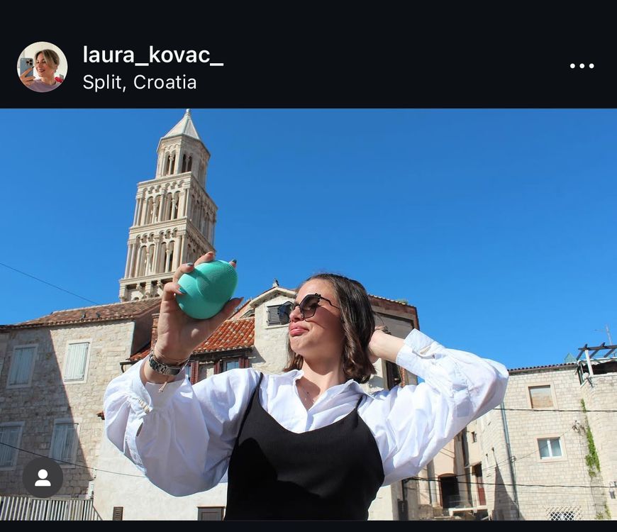 Photo of Laura
