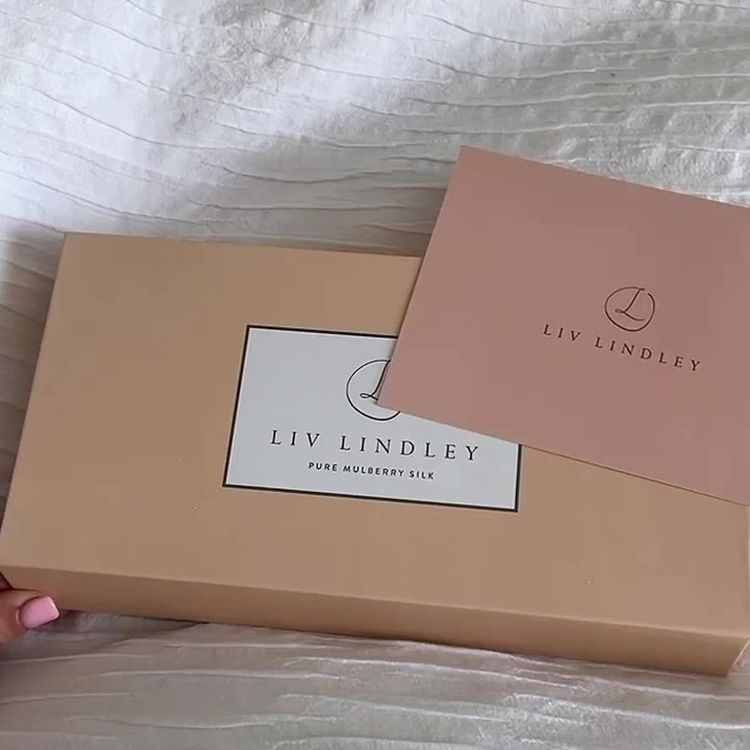 Accessories Video of Eleanor for Liv Lindley