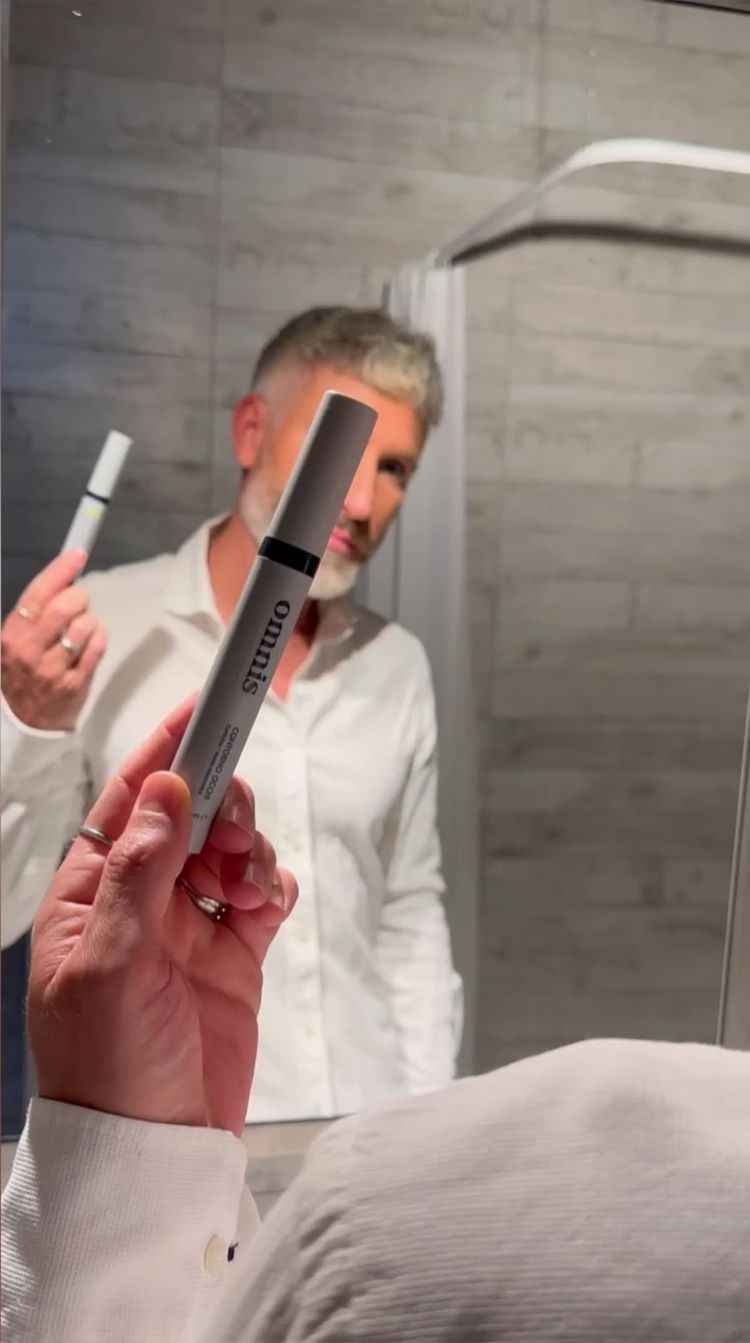 Cuidado de la Piel Video of Eduardo  for Omnis Uomo