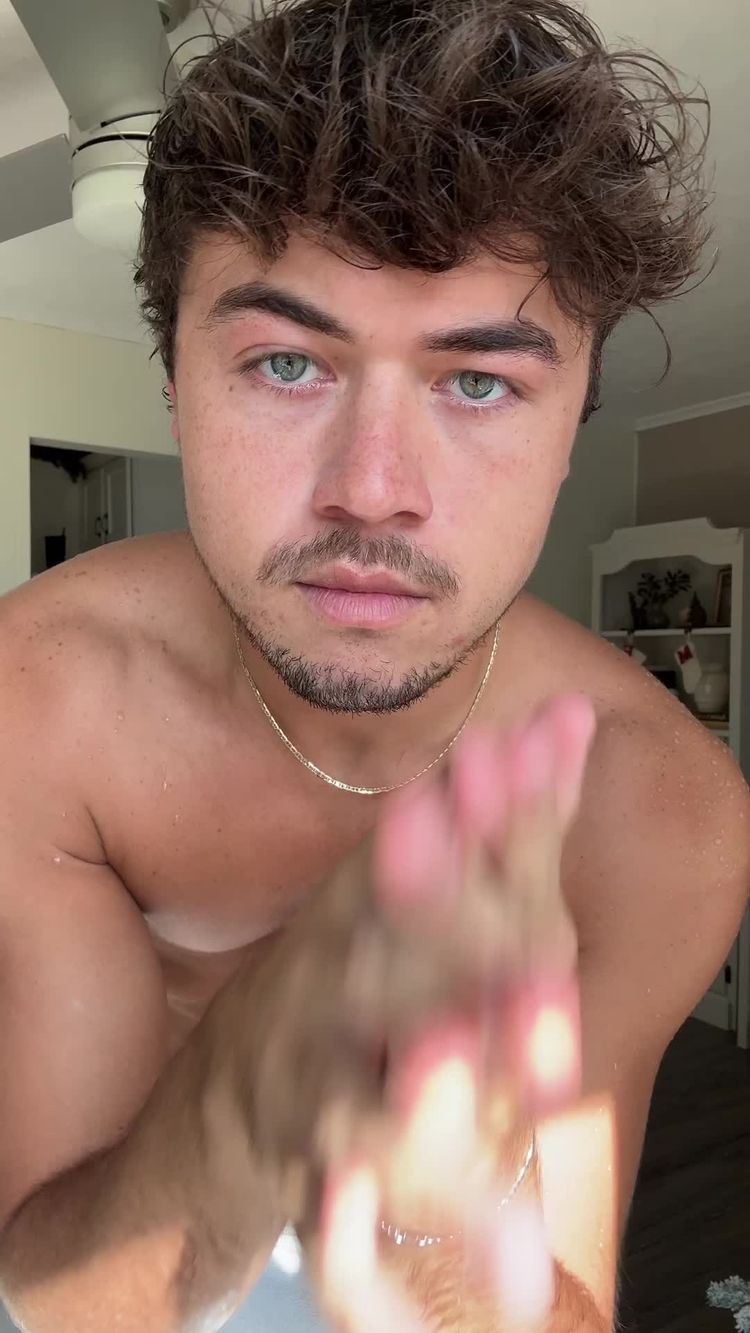 Video von Riley 