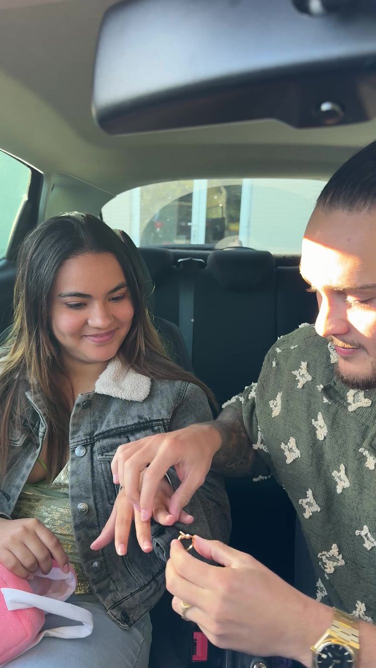 Accessoires Vidéo de Jonathan pour Vika Paris