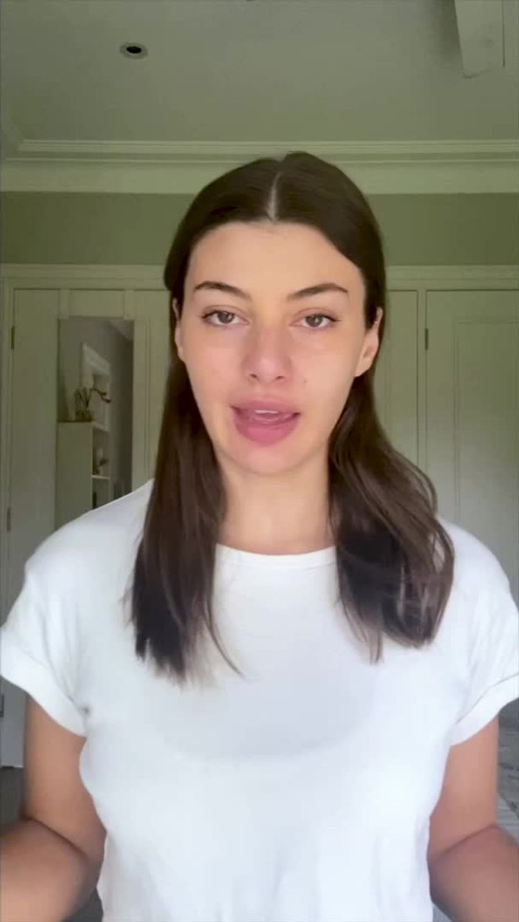 Cosmétiques Vidéo de Rebecca pour IF Beauty