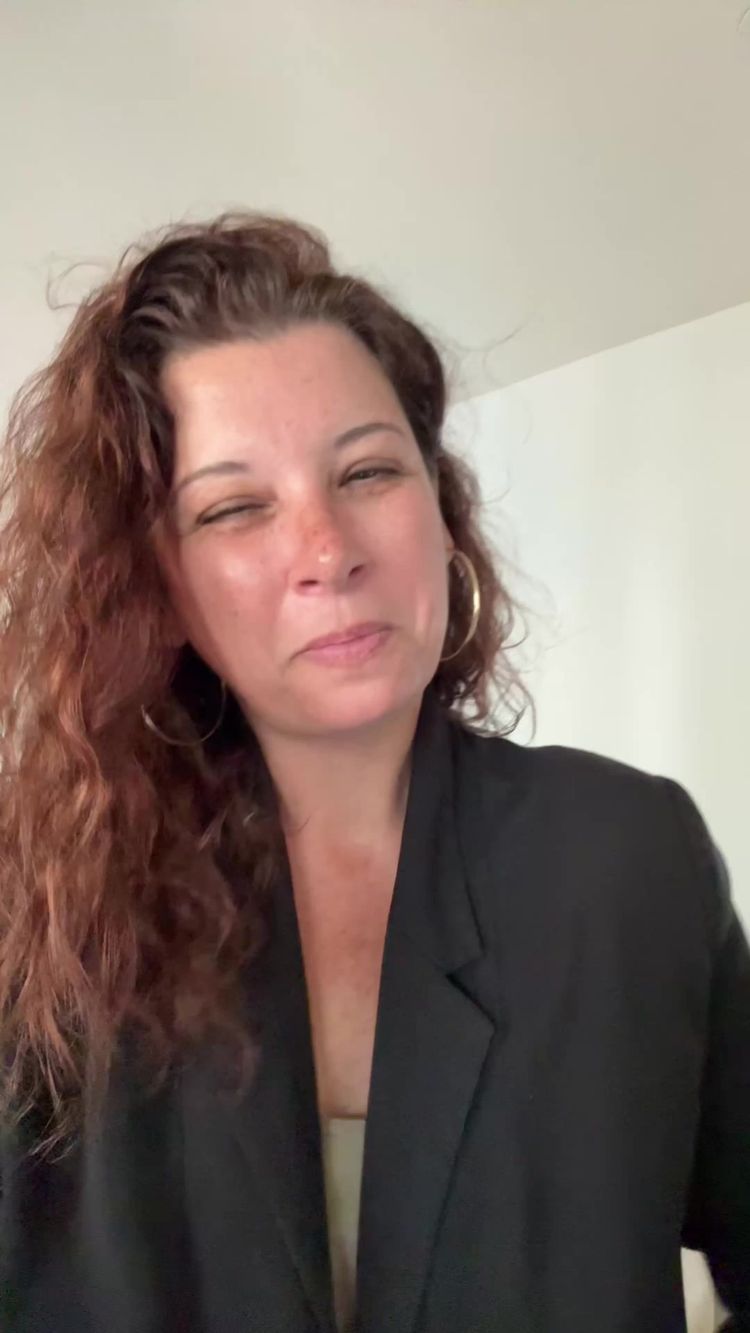Applications et Services Numériques Vidéo de Kristie pour Dramallama
