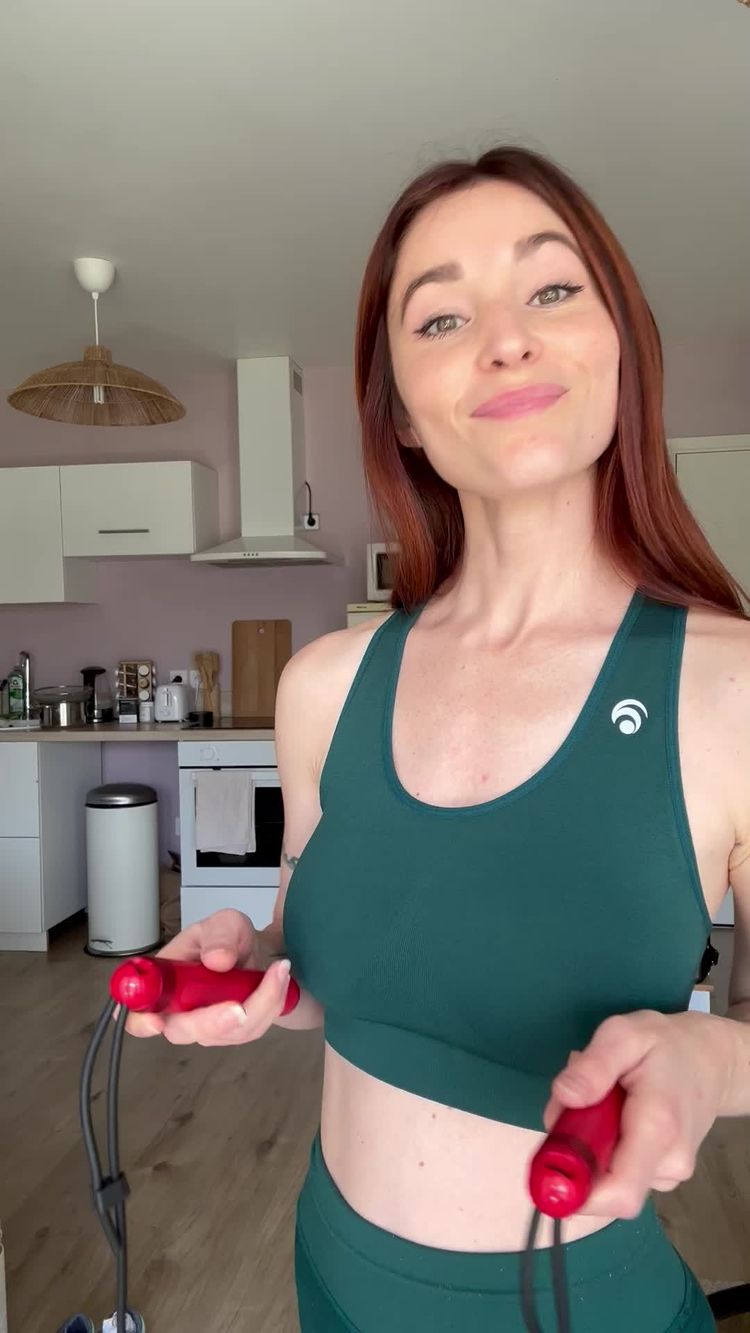 Healthy Video of Ophélie for Ripcorde
