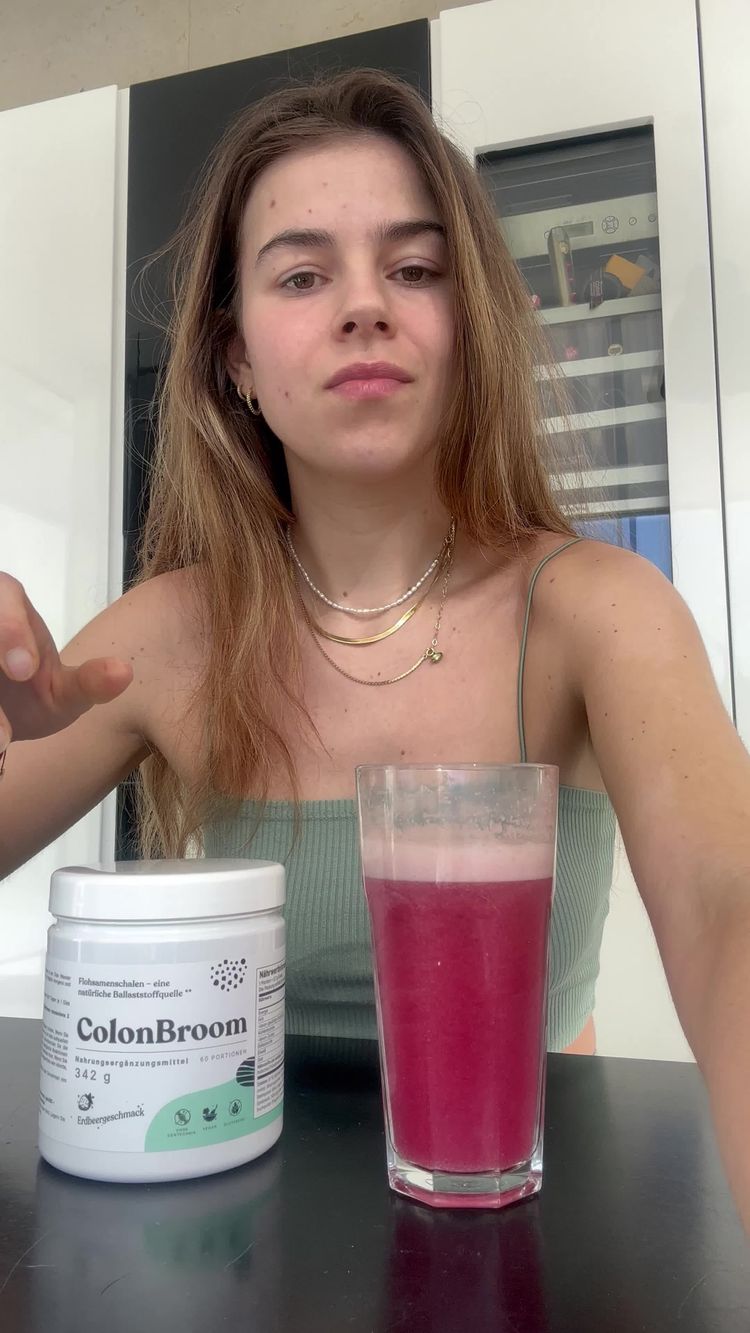 Healthy Video of Alina for ColonBroom