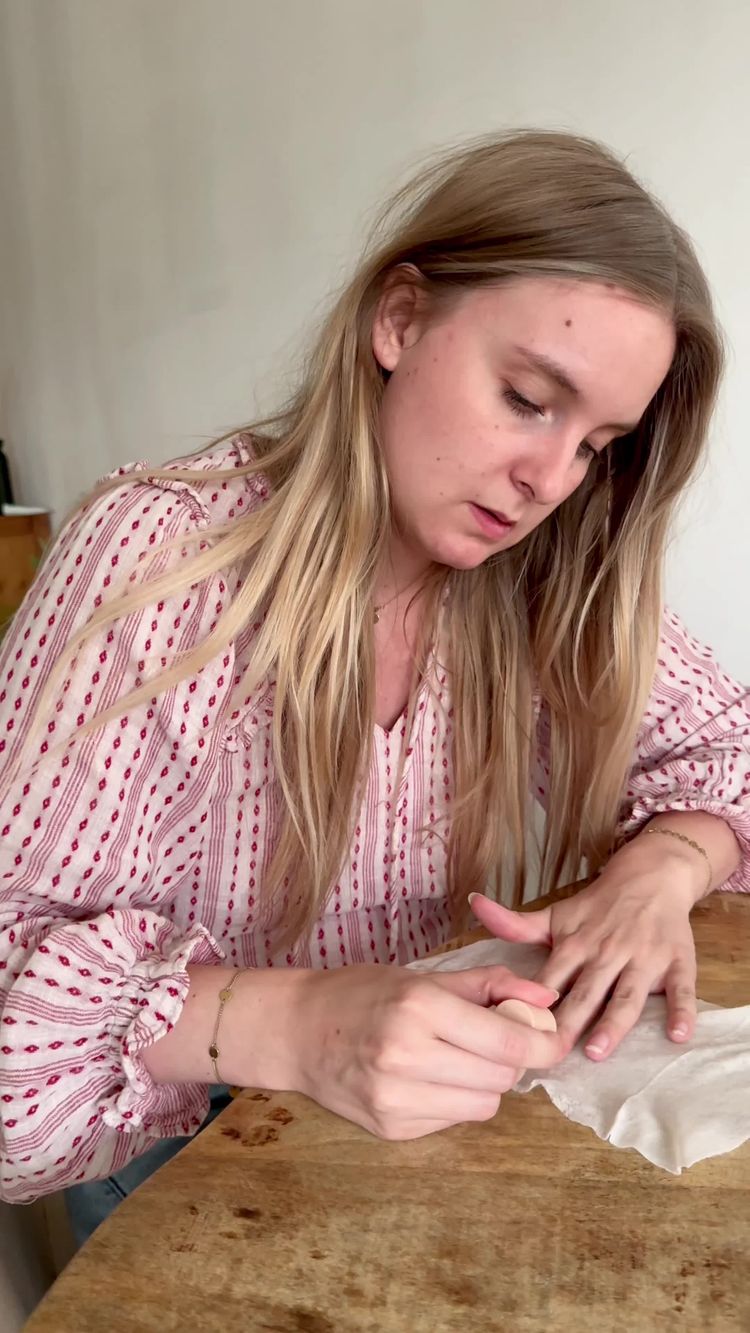 Hautpflege Video von Kristel für Manicure Brand