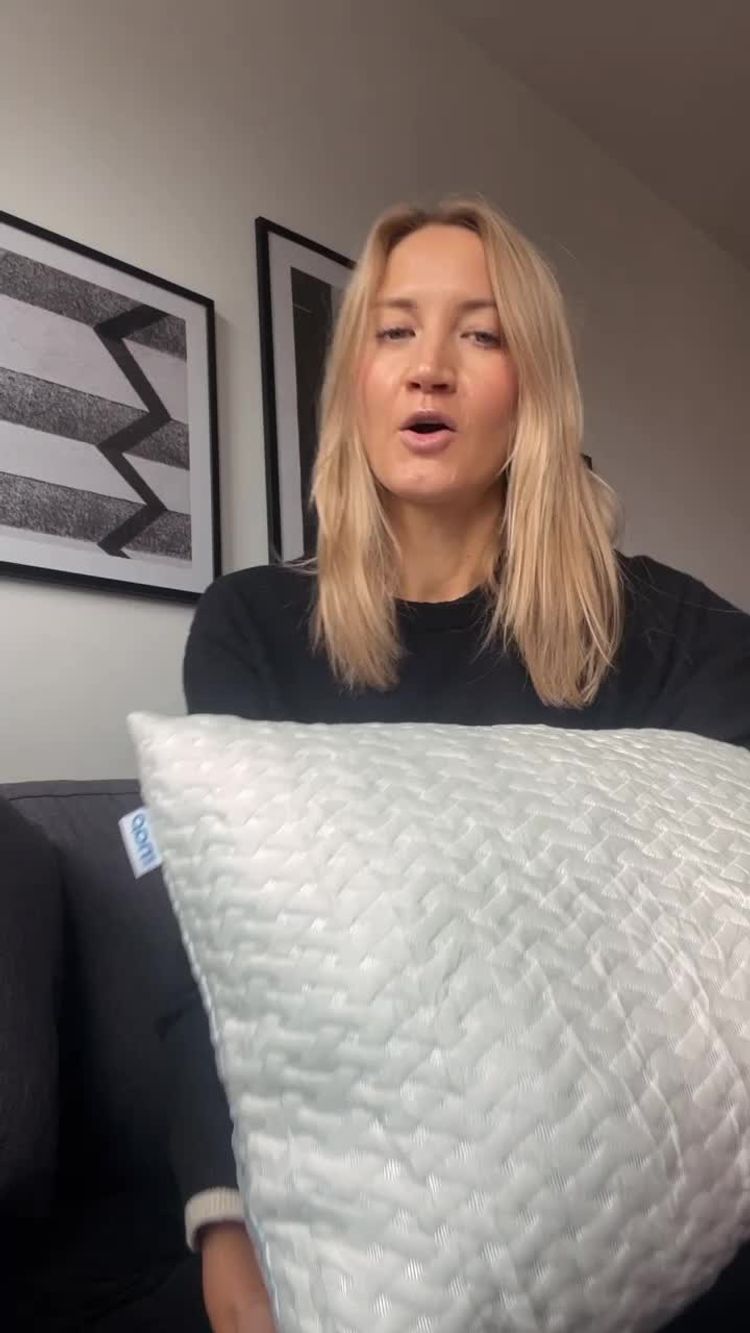 Accueil Vidéo de Stephanie pour TheNap™ - The perfect pillow