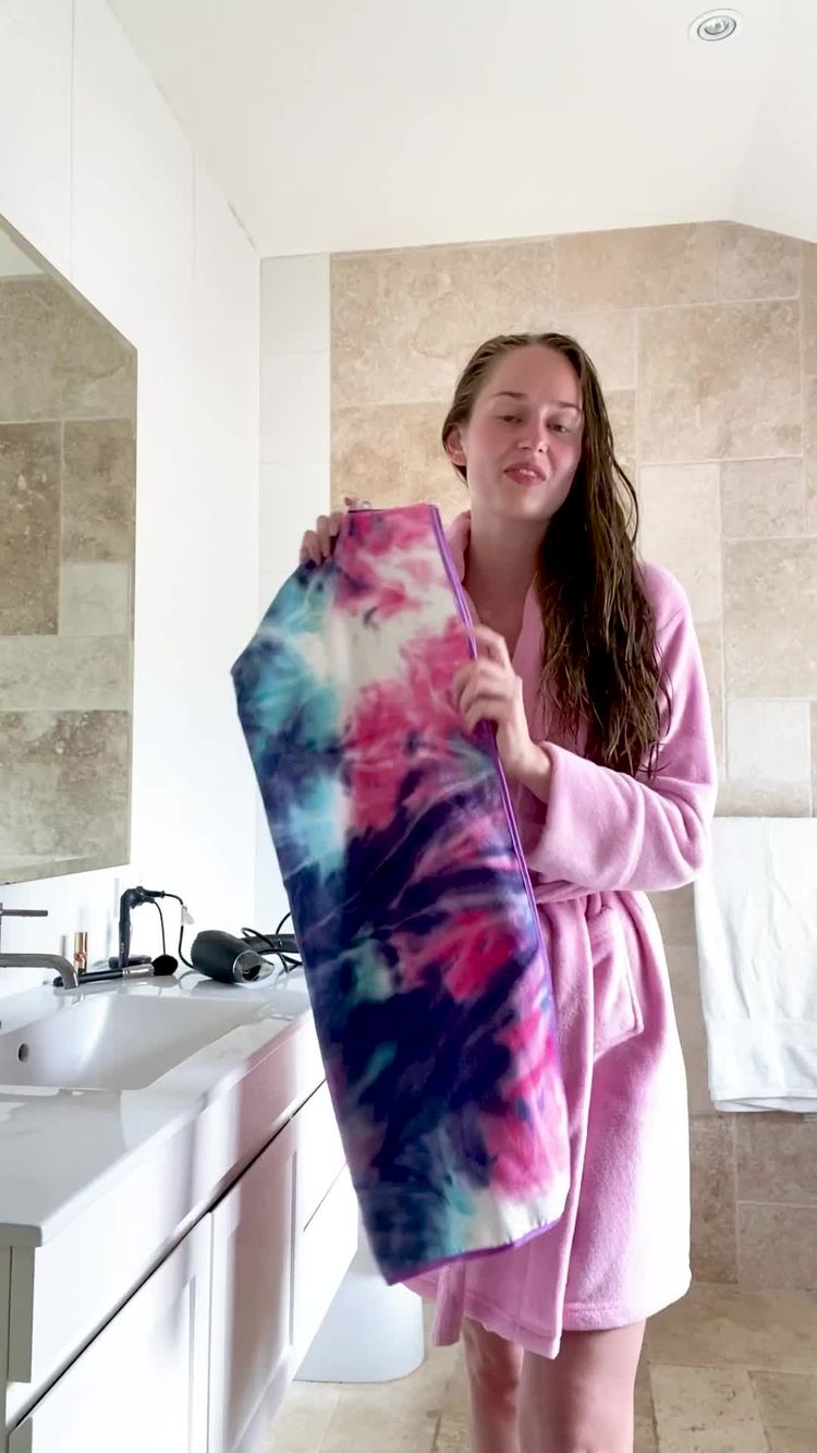 Kosmetik Video von Sarah für Ugly Swan