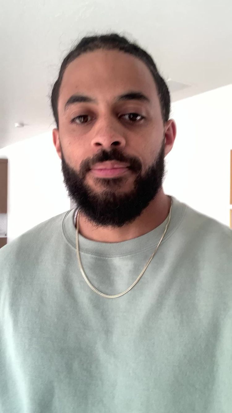 Biens de Consommation Vidéo de Brenton pour WLOOM