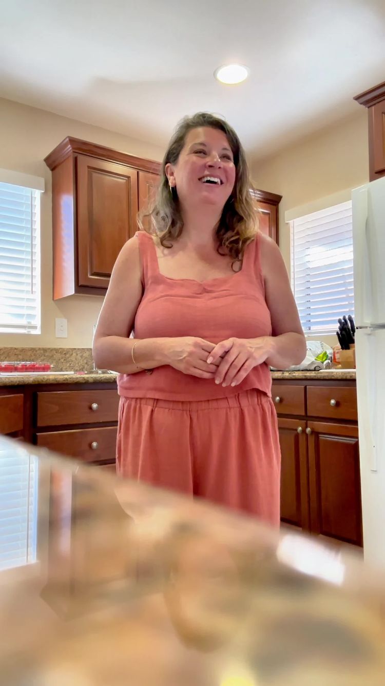 Consumer Goods Video of Kristie for LadyDry