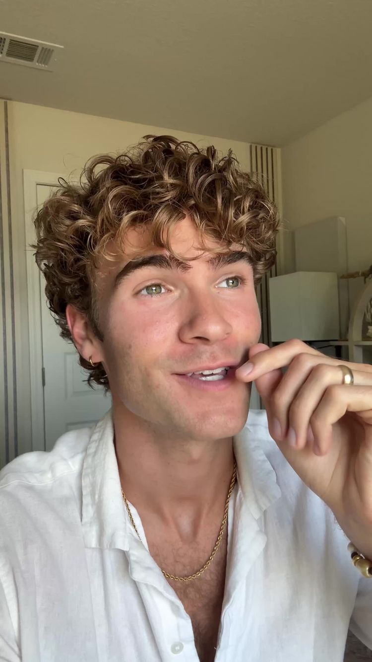 Appar & Digitala Tjänster Video av Devin för Vocal Image