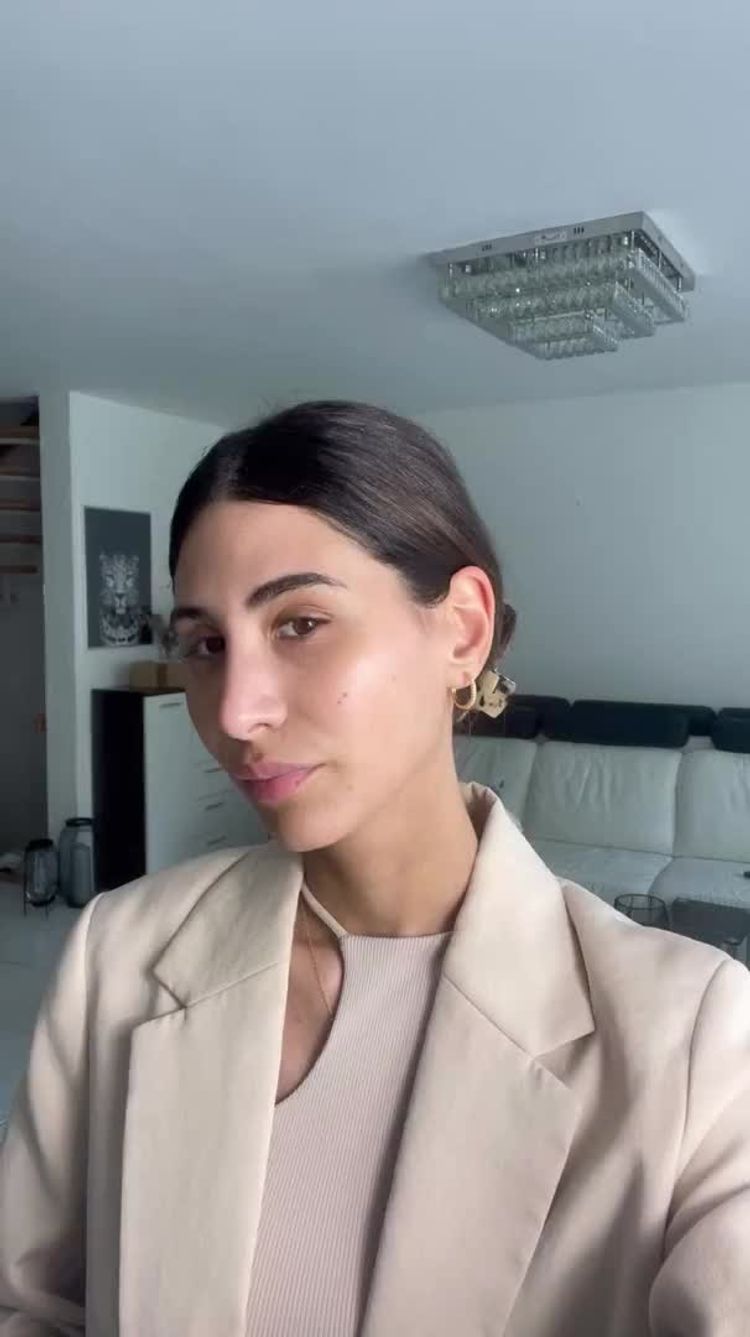 Kosmetik Video von Ceren für THE GLORIA SKINCARE
