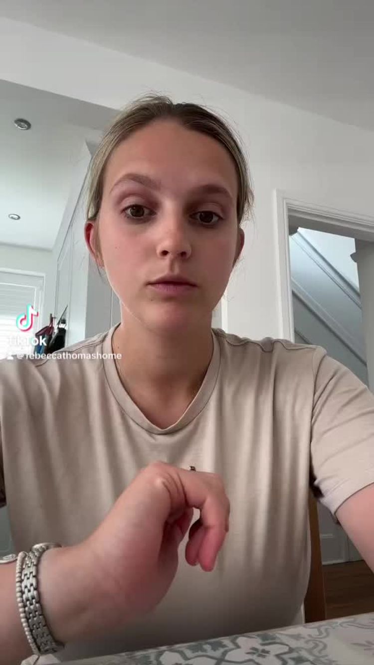 Video von Becca