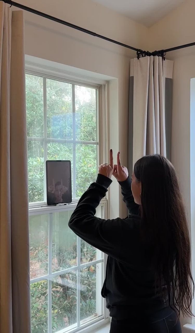 Apper & Digitale Tjenester Video av Samantha  for Happyo