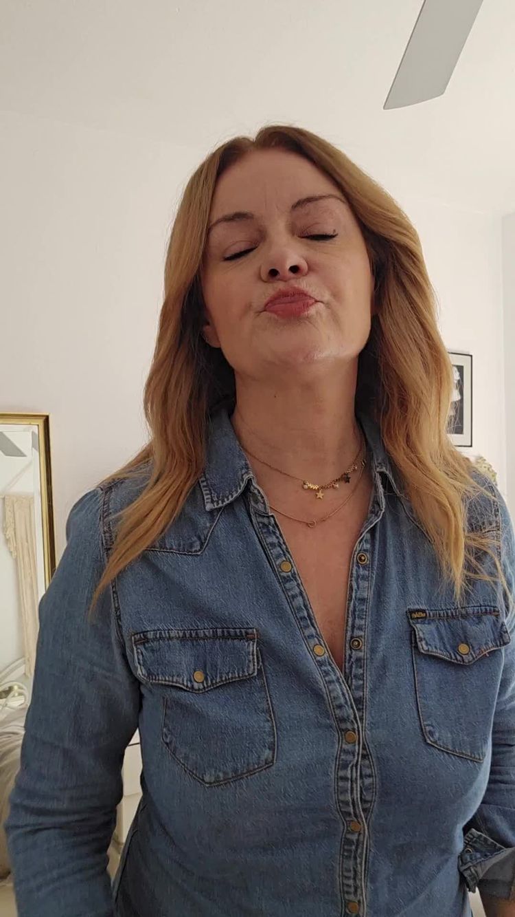 Apps & Digital Services Video of Josefina for Hypnozio