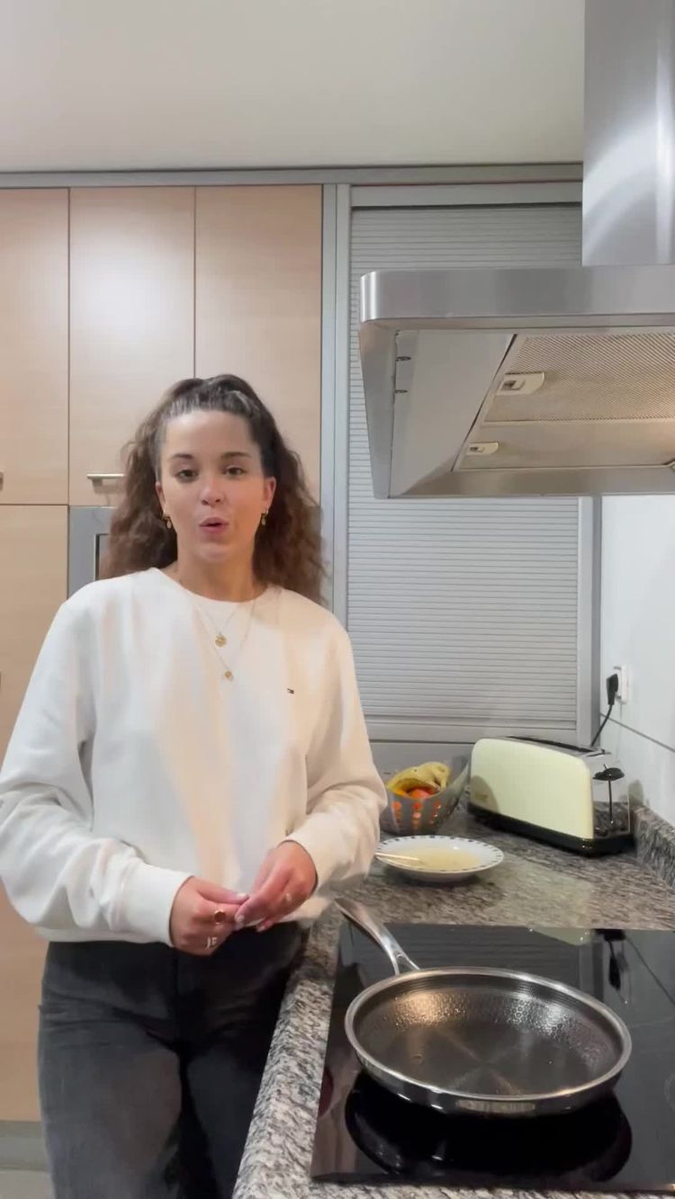 Alimentation et Boissons Vidéo de Elena pour ONYX Cookware