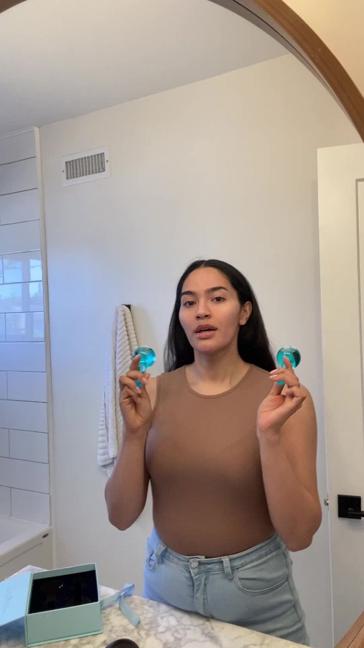 Skincare Video of Alejandra for Fraîcheur Paris